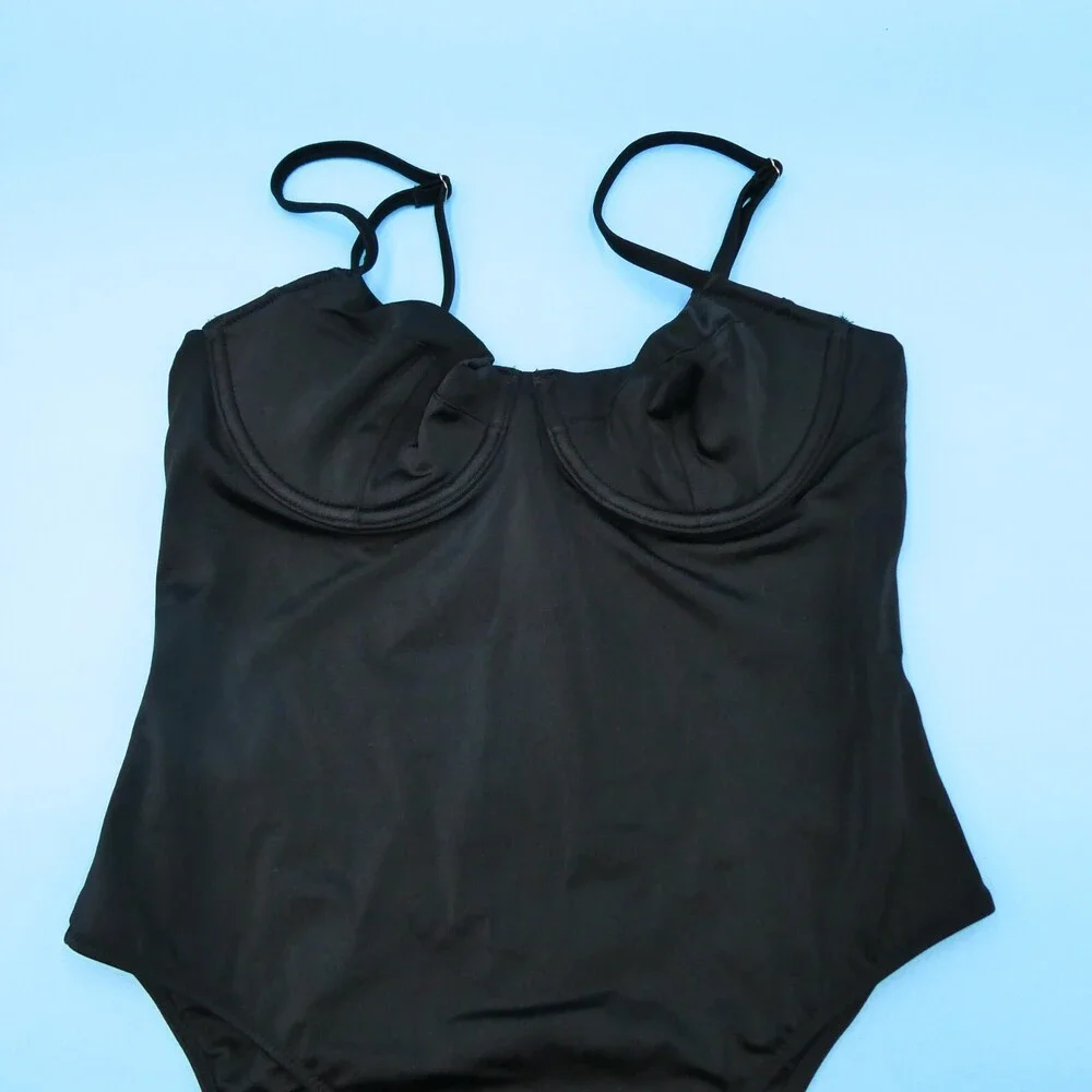 Victorias Secret Medium Black Smooth Underwire Lightly Padded One Piece Swimsuit